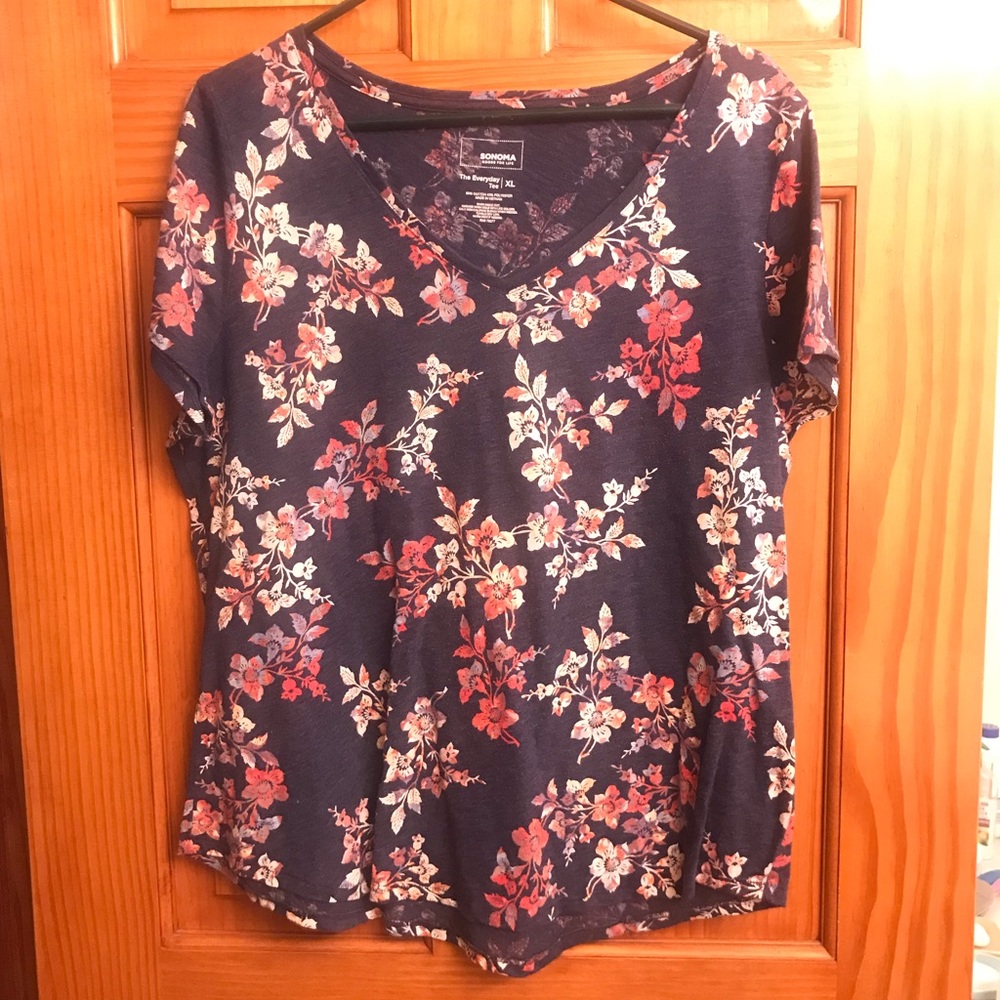 Sonoma Shirt. Gently worn. Smoke free home.
